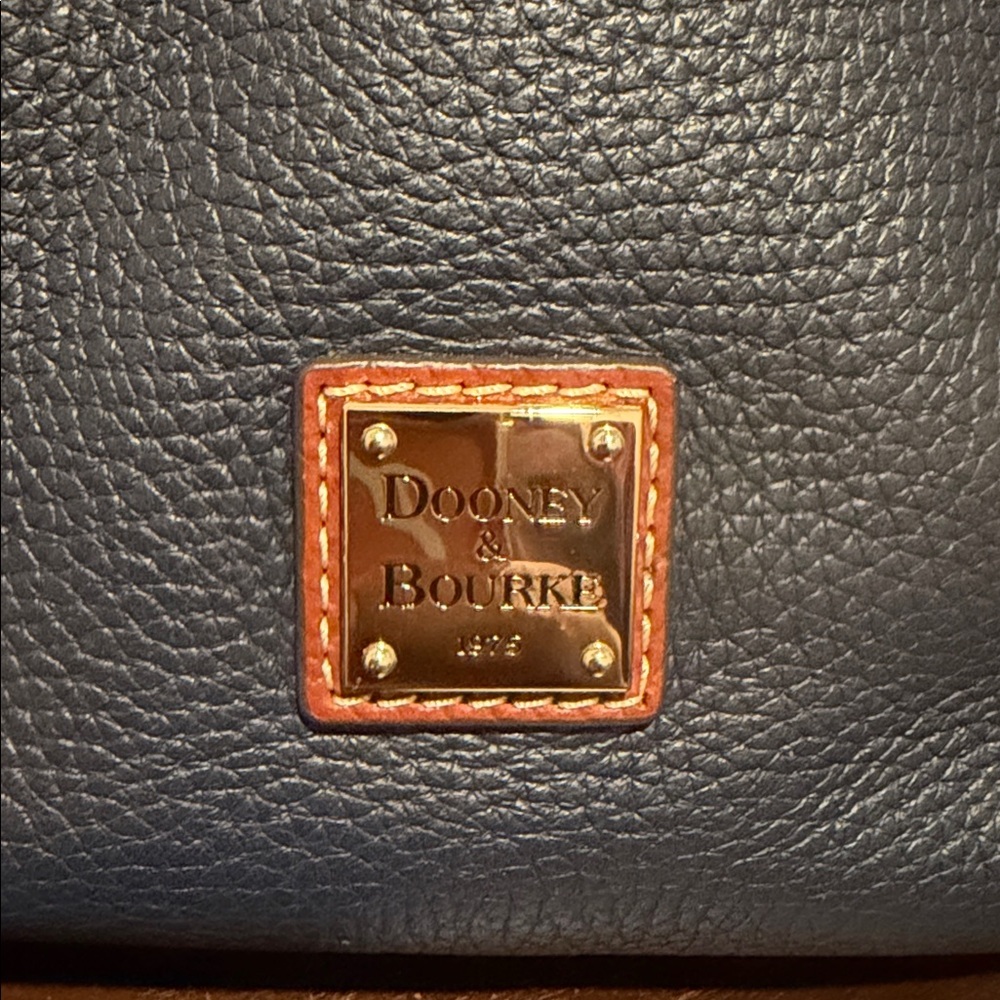 Dooney & Bourke Large Navy Pebble Grain Satchel EUC - Picture 2 of 13